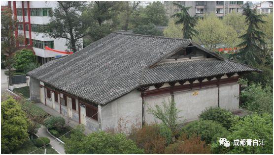 悬崖小屋逃生