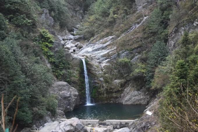 胡雪岩巅峰时期有多少财富？有人说是三千万白银，其实只有8两